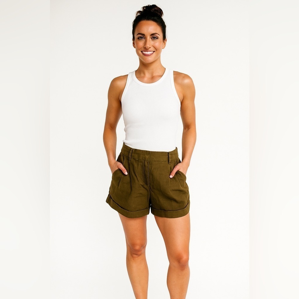 New Tommy Bahama 100% Linen Two Palms Cuffed Short Forest Moss Women Size 4